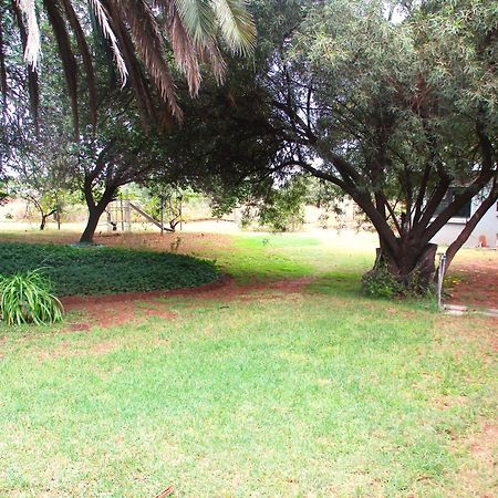 Apartamento Lekker Rus Bloemfontein Exterior foto