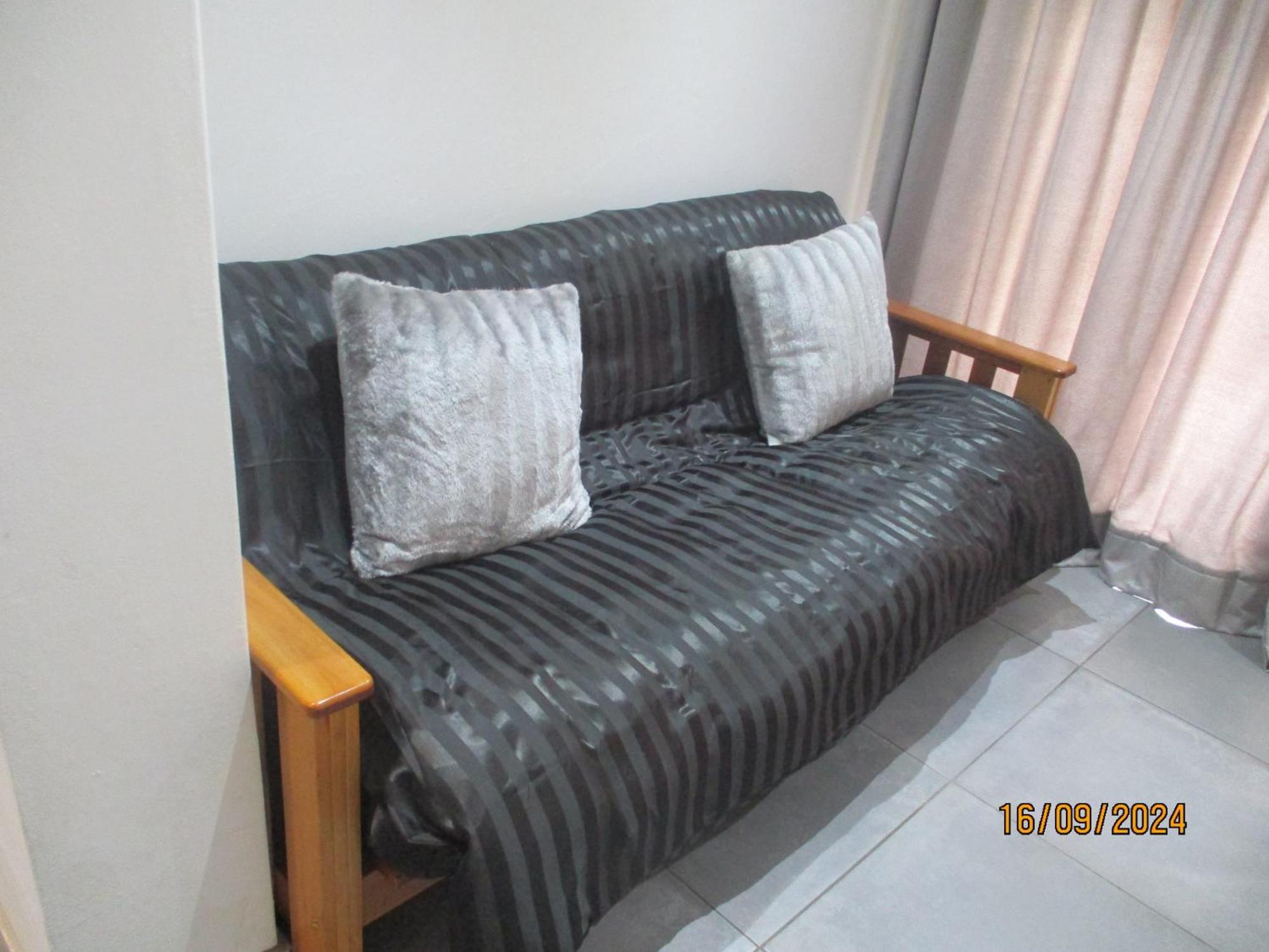 Apartamento Lekker Rus Bloemfontein Exterior foto